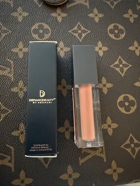 Defiance Beauty Liquid Lipstick in Iconic NEW